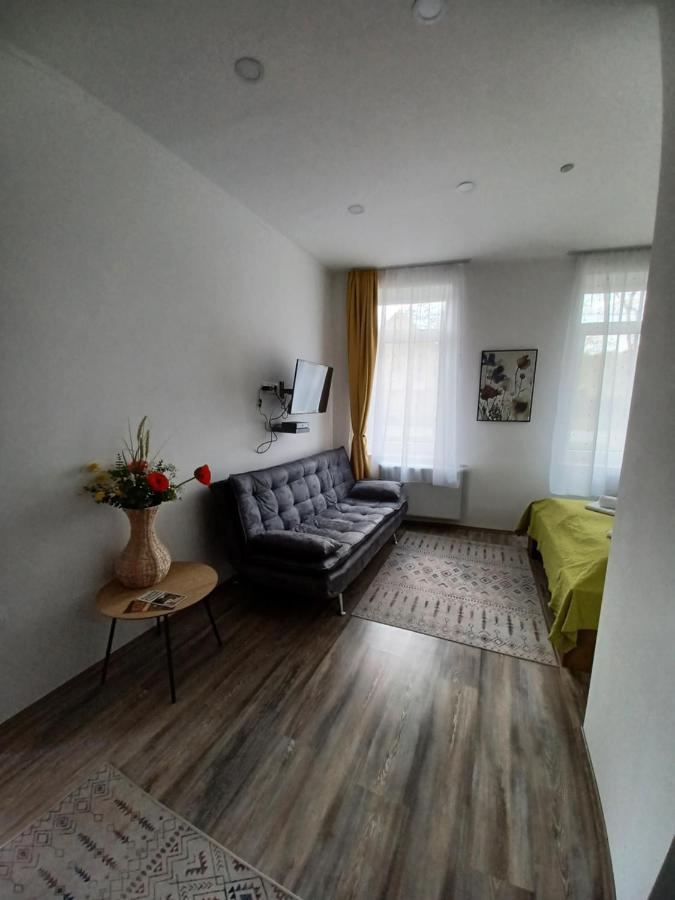Bed and Breakfast Adamko Borkert Haz Виллань Экстерьер фото